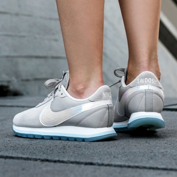 New In Box! Rare Nike Gray Sneakers - Picture 6 of 8